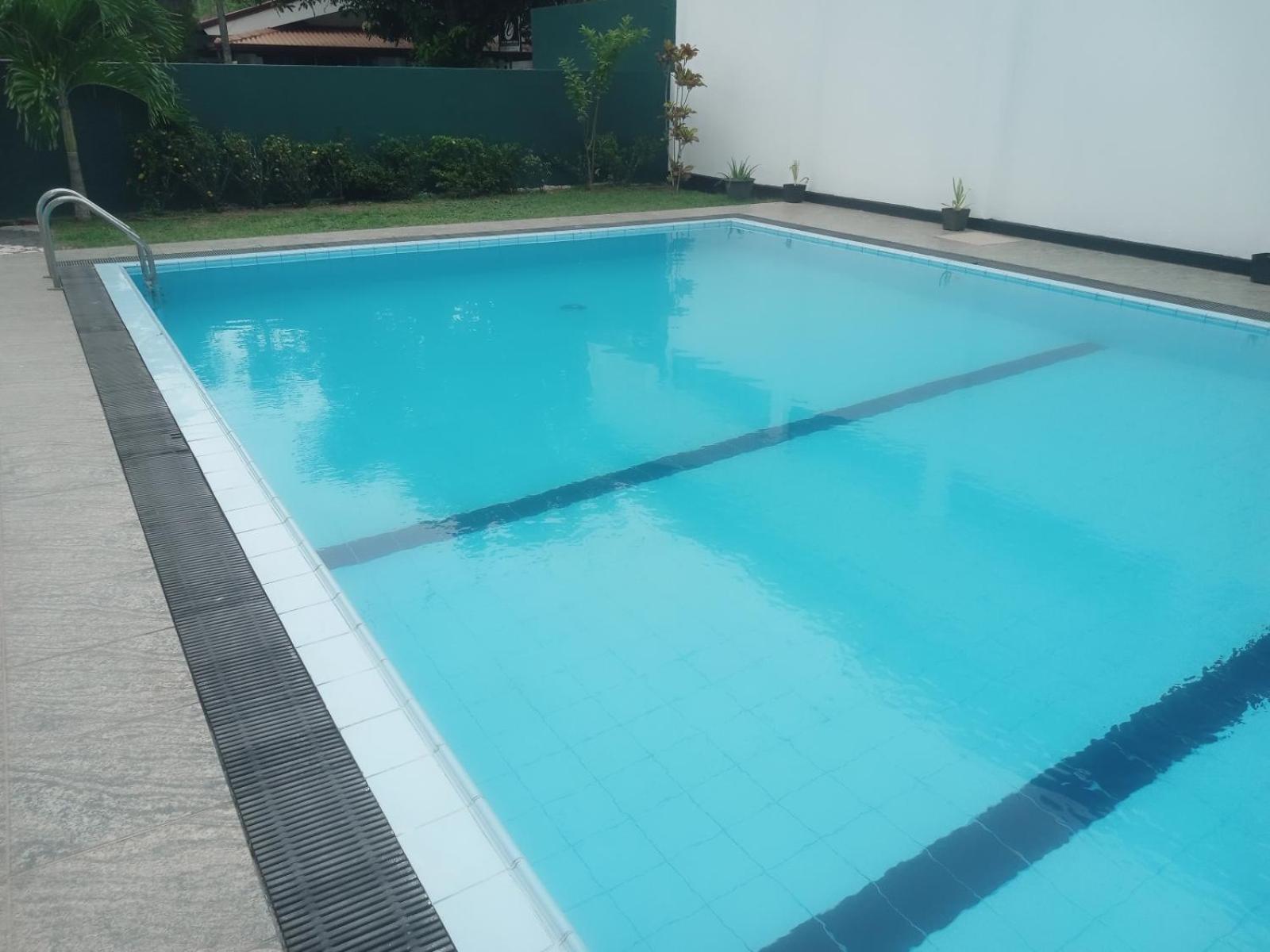 Blue Spring Hotel Ваддува Экстерьер фото